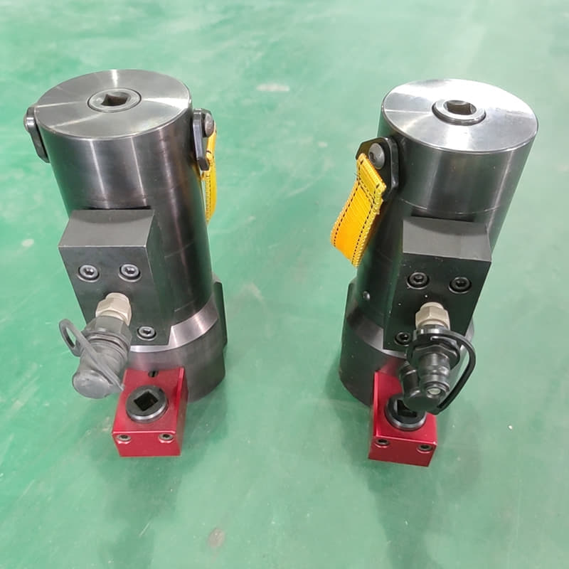 Bolt Tensioners for Wind Turbines - TW Series(Images 6) TW-Bolt-Tensioners-for-Wind-Turbines-7.jpg