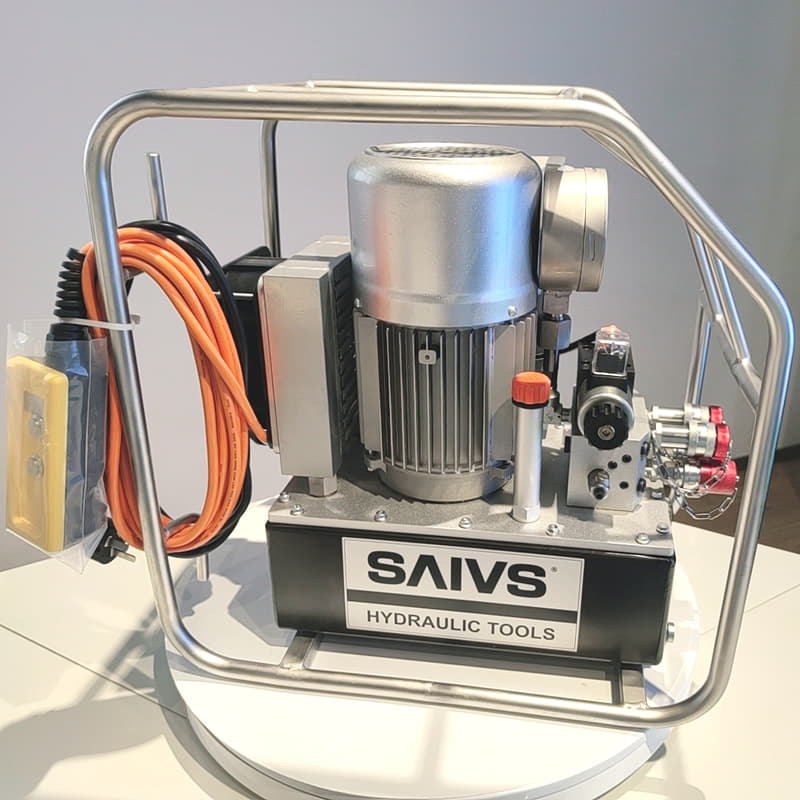 Electric Hydraulic Torque Wrench Pumps - SWP Series(Images 2) Electric-Hydraulic-Torque-Wrench-SAIVS-3.jpg