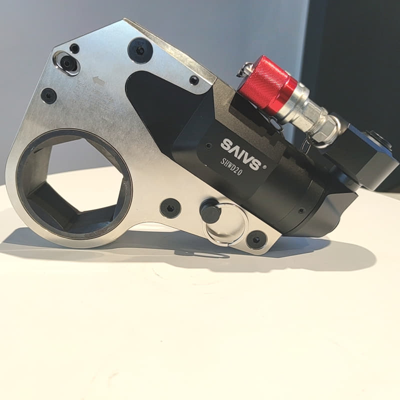 Low Profile Hexagon Hydraulic Torque Wrenches SHW Series(Images 2) Hydraulic-Torque-Wrench-SAIVS-8.jpg