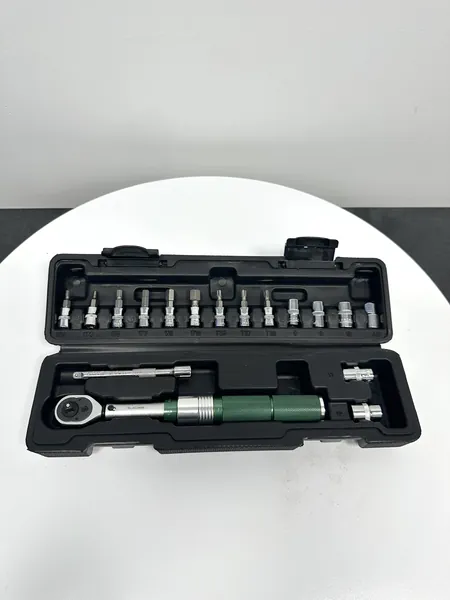 4-10000 Nm Preset Torque Wrench,AC Series(Images 2) torque-wrench-2.webp