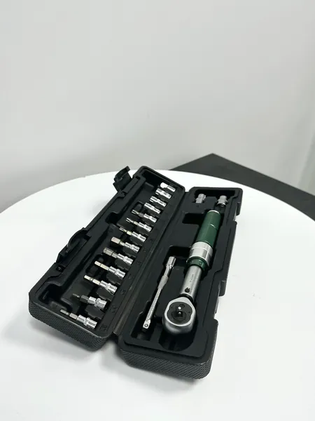 3/4,3/8 Inch Preset Torque Wrench,TGK Series(Images 1) torque-wrench-1.webp