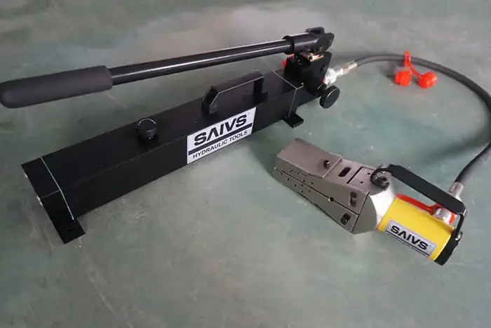 SAIVS Advanced Flange Spreaders — Hydraulic, No-Gap, and Portable Solutions for Safe Separation