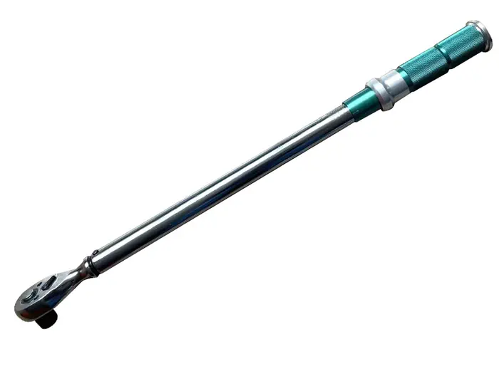 calibrated-torque-wrench-accuracy-fastener-integrity-3.webp